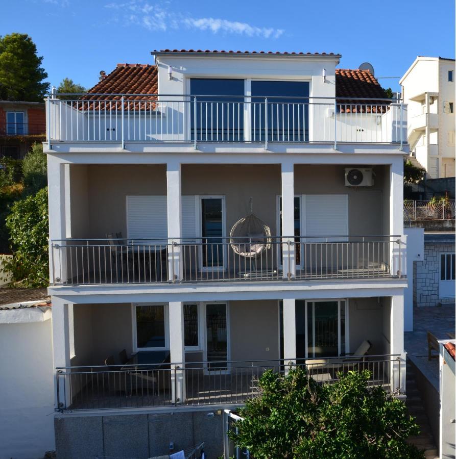 Apartments Vida Traù Esterno foto